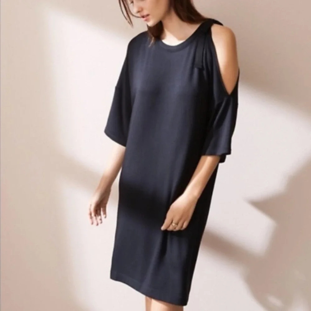 Lou & Grey‎ T-Shirt Dress Womens M Black Cold Shoulder Tie Detail Minimalist